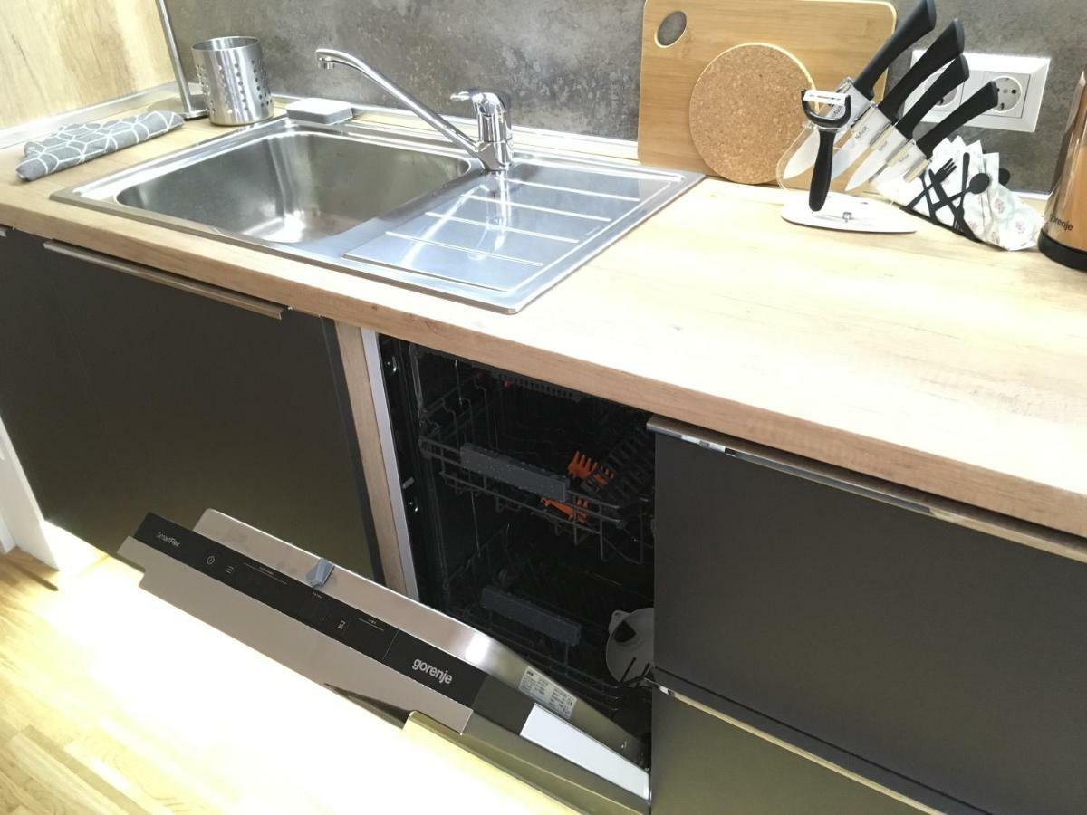 Luxury Belvedere View New Apartment Виена Екстериор снимка