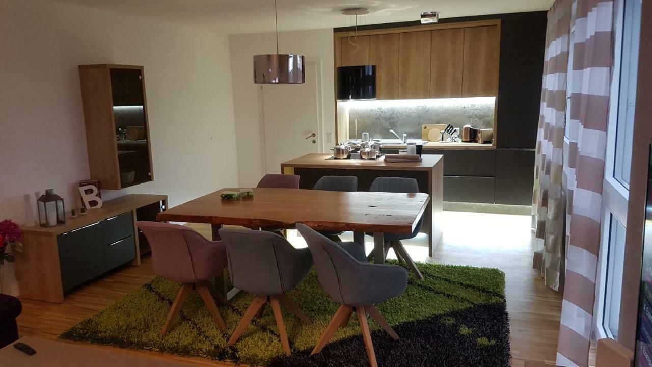 Luxury Belvedere View New Apartment Виена Екстериор снимка